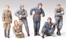 Tamiya 35214 RUSSIAN ARMY TANK CREW AT REST