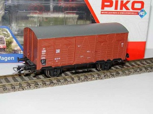 PIKO 57705  Wagon towarowy G02 DR Ep.III