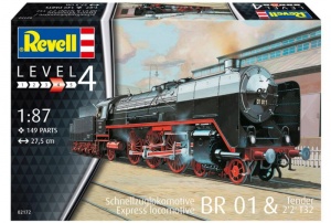 Revell 02172 Express Locomotive BR01 and Tender T32