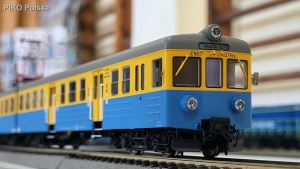 PIKO 51455 Elektryczny zespół trakcyjny EN57-1079 PKP Ep.VI DCC Sound Kraków