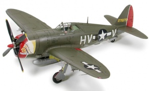 Tamiya 60769 Republic P-47D THUNDERBOLT (RAZORBACK)
